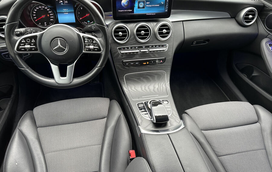 Mercedes-Benz C 300de T Avantgarde NAV+LED+KAM+CARPLAY+18ZO+PP