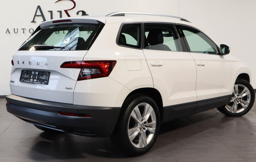 Skoda Karoq 2.0 TDI DSG 4x4 Style NAV+LED+AHK+CARPLAY 