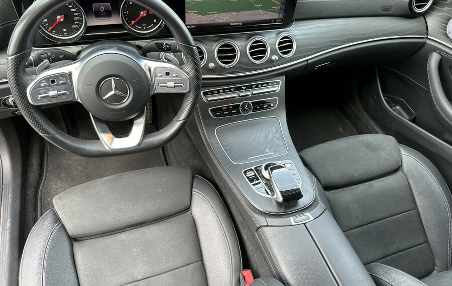 Mercedes-Benz E 300 de T AMG-Line NAV+LED+DISTRONIC+BURMESTER