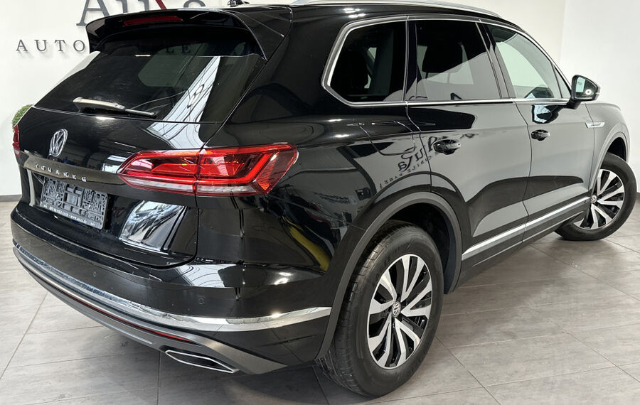 VW Touareg 3.0 TDI Elegance 4Motion NAV+LED+PANO+PP