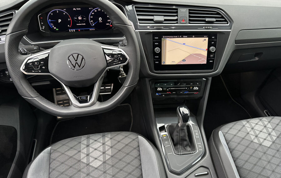 VW Tiguan 2.0 TDI DSG R-Line NAV+LED+AHK+VCOCK+ACC 