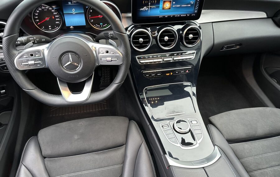 Mercedes-Benz C 300 T 4Matic AMG-Line NAV+LED+PANO+HEAD-UP+ACC