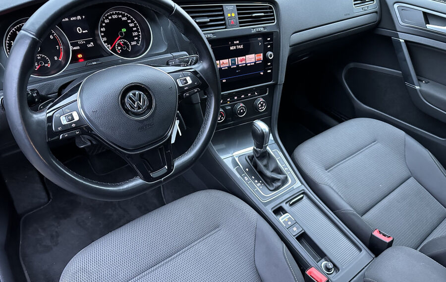 VW Golf 1.5 TSI DSG Comfortline NAV+PANORAMA+ACC+SH