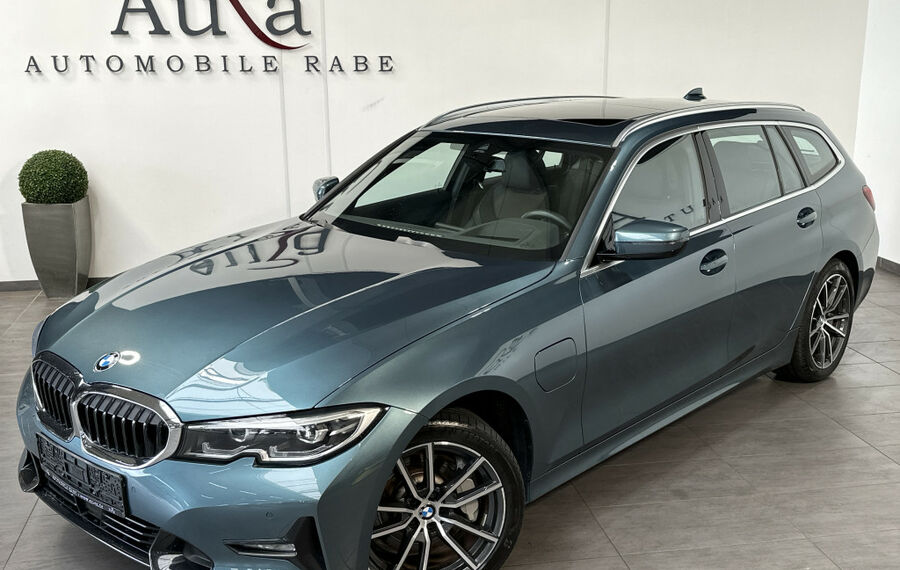 BMW 330e Touring xDrive Sport Line NAV+LED+PANO+AHK