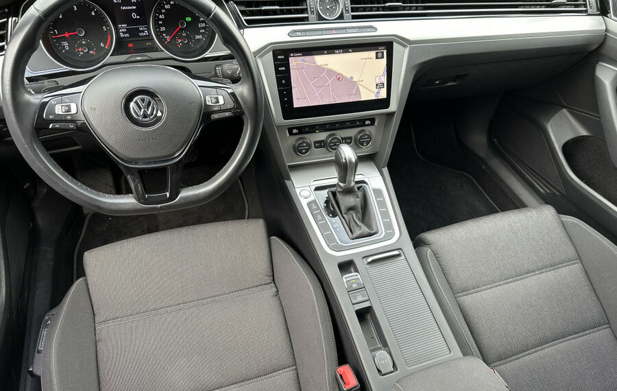 VW Passat Variant 2.0 TDI DSG CL NAV+LED+AHK+ACC+PP