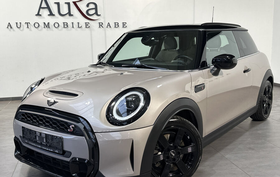 MINI Cooper S Sport-Aut. Black-Ext. NAV+LED+PANO+KAM