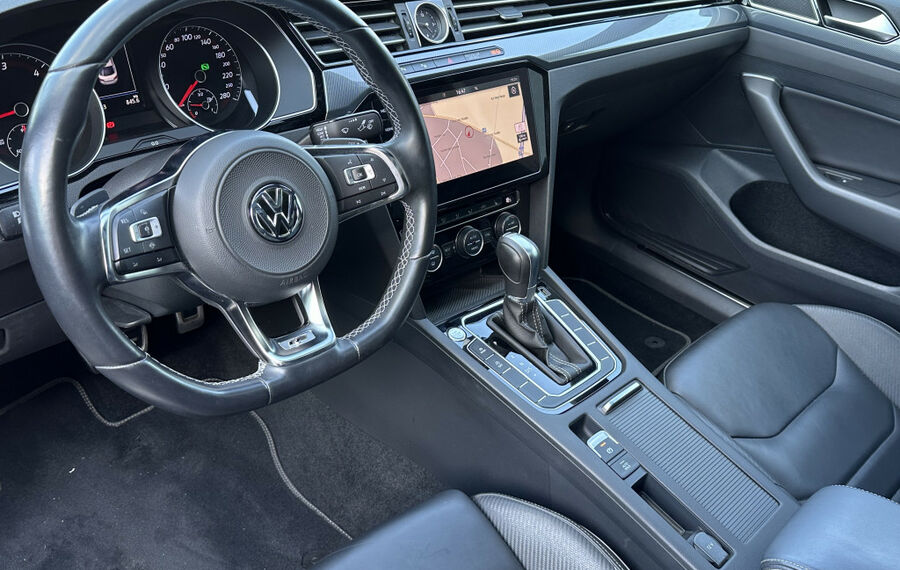 VW Arteon 2.0 TDI DSG R-Line NAV+LED+AHK+PANO+19ZO