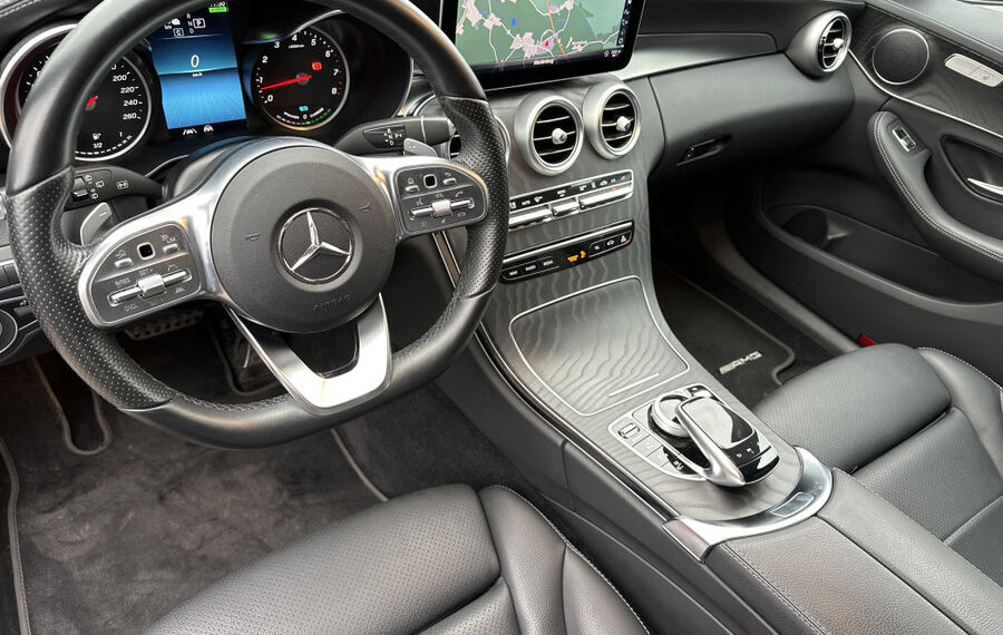 Mercedes-Benz C 300e T AMG-Line NAV+LED+KAMERA+CARPLAY+18ZO+PP