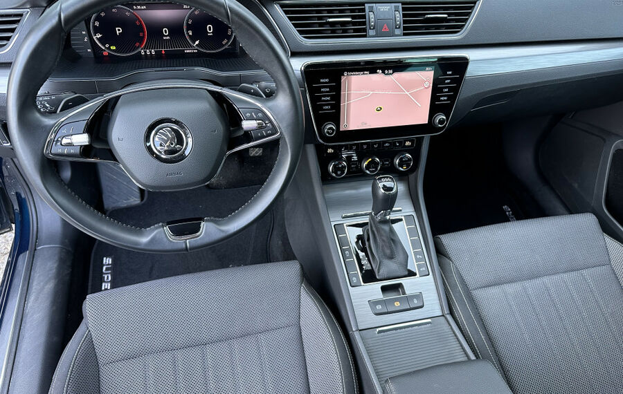 Skoda Superb Combi 2.0 TDI DSG Style NAV+LED+V-COCKPIT