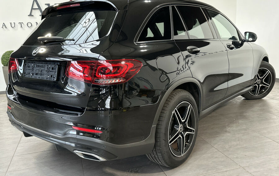 Mercedes-Benz GLC 300d 4Matic AMG-Line NAV+LED+AHK+VCOCK+19ZO