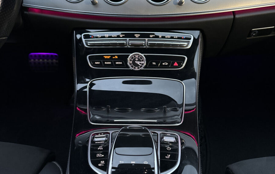 Mercedes-Benz E 300de T AMG-Line NAV+LED+KAMERA+WIDESCREEN+1HD