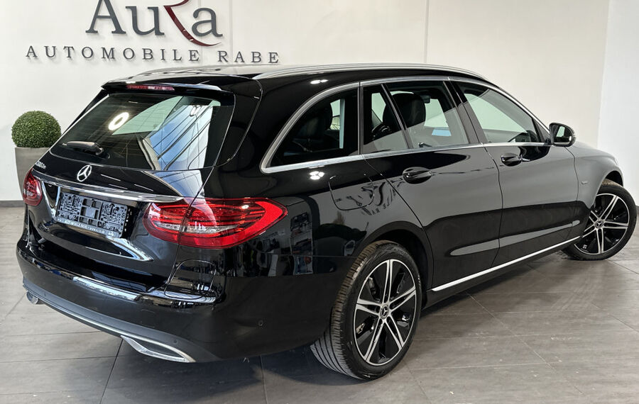 Mercedes-Benz C 300de T Avantgarde NAV+LED+KAMERA+18ZO+CARPLAY