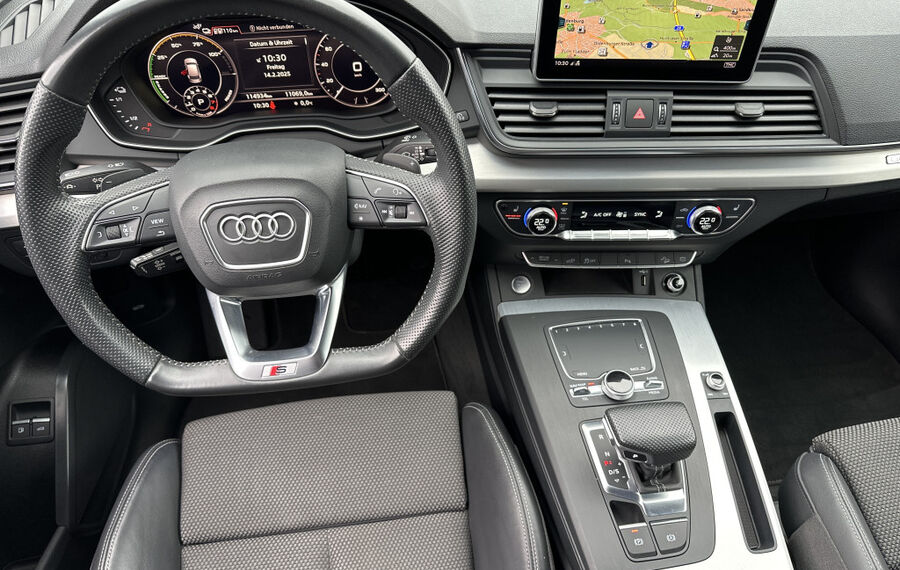 Audi Q5 55 TFSIe Quattro S-Line NAV+LED+KAMERA+ACC+VC