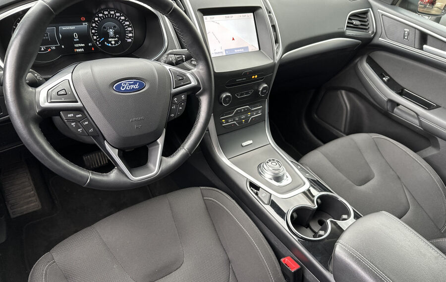 Ford S-MAX 2.0 EB Aut. Titanium NAV+LED+KAM+CARPLAY  