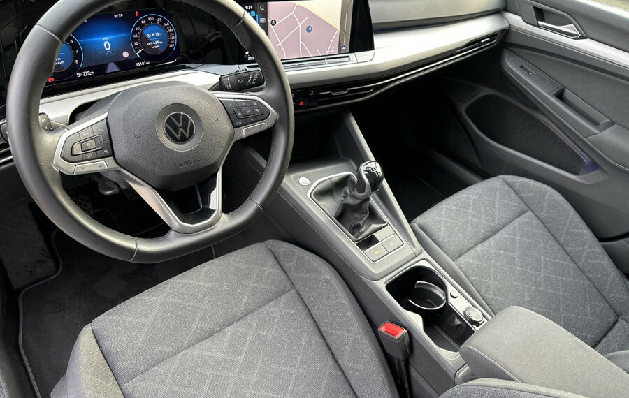 VW Golf VIII 1.5 TSI Life NAV+LED+ACC+FRONTKAMERA