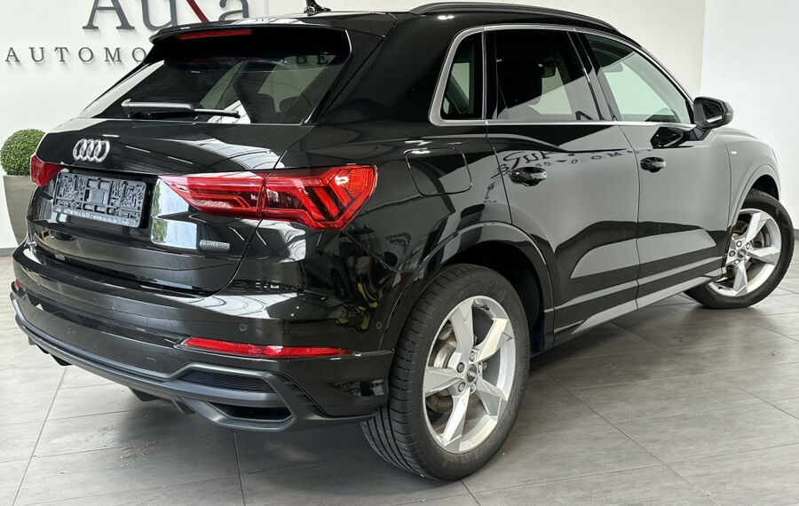 Audi Q3 40 TDI Quattro S-Line NAV+LED+19ZOLL+VCOCKPIT