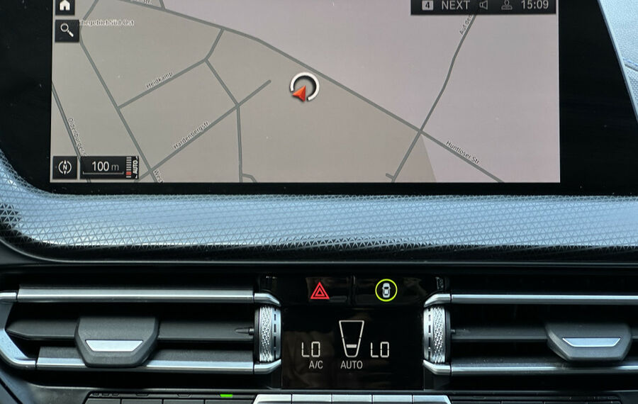 BMW 120d M-Sport Aut. NAV+LED+PANO+CARPLAY+HIFI+KAM