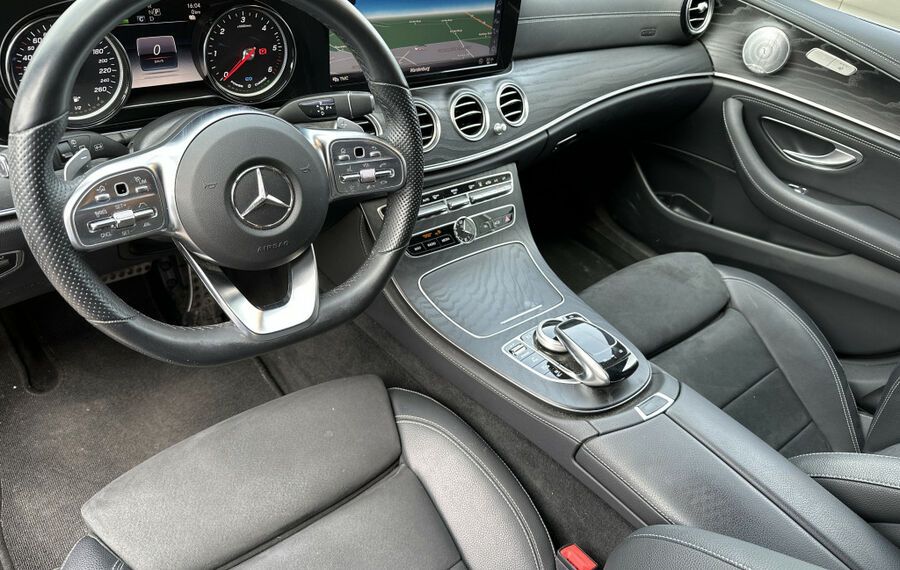 Mercedes-Benz E 300 de T AMG-Line NAV+LED+DISTRONIC+BURMESTER