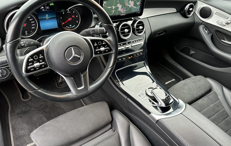 Mercedes-Benz C 300de T 9G-T AMG-Line NAV+LED+360°+CARPLAY+1HD