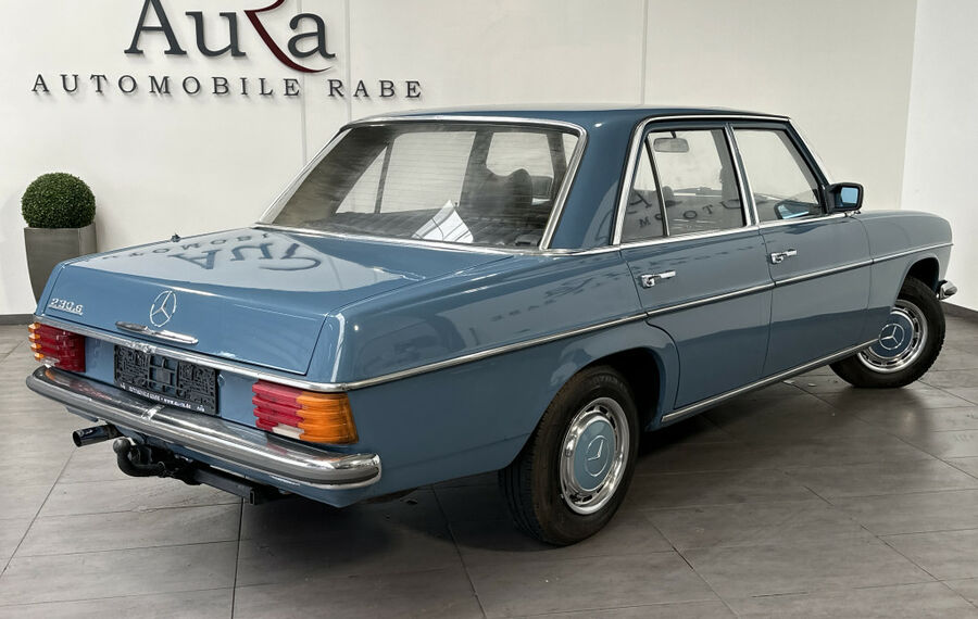 Mercedes-Benz 230 .6 W114 Automatik AHK+SCHIEBEDACH+SERVO+VOLLEDER