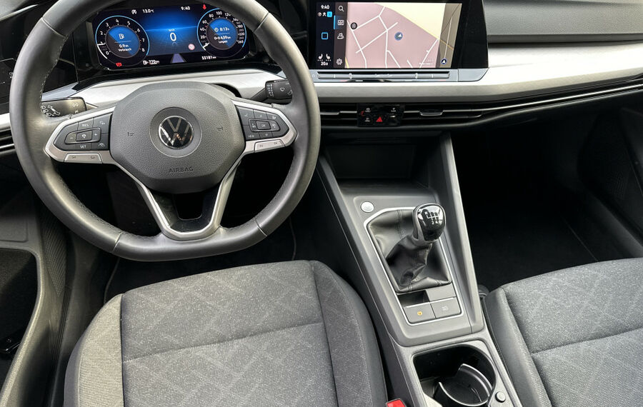 VW Golf VIII 1.5 TSI Life NAV+LED+ACC+FRONTKAMERA