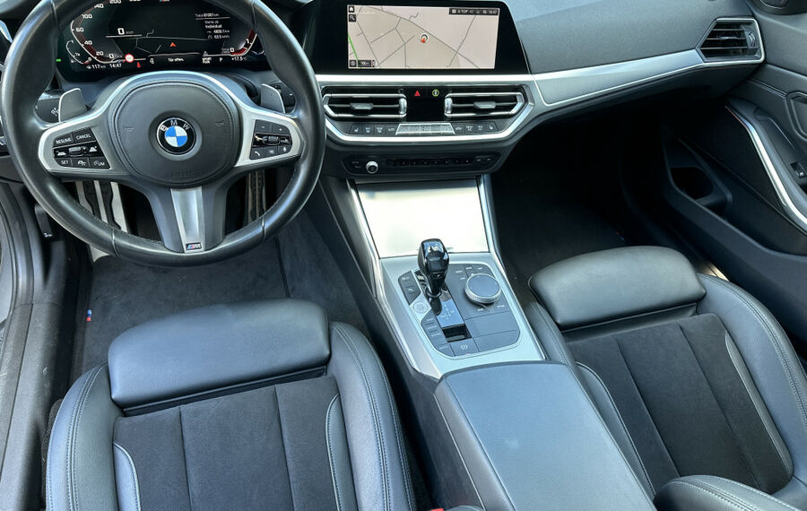 BMW 330d Touring M-Sport NAV+LED+AHK+HEAD-UP+PANO+PP