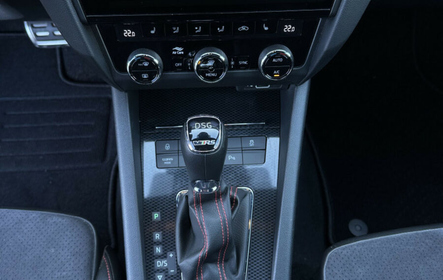 Skoda Octavia Combi 2.0 TSI DSG RS 245 NAV+LED+VCOCKPIT