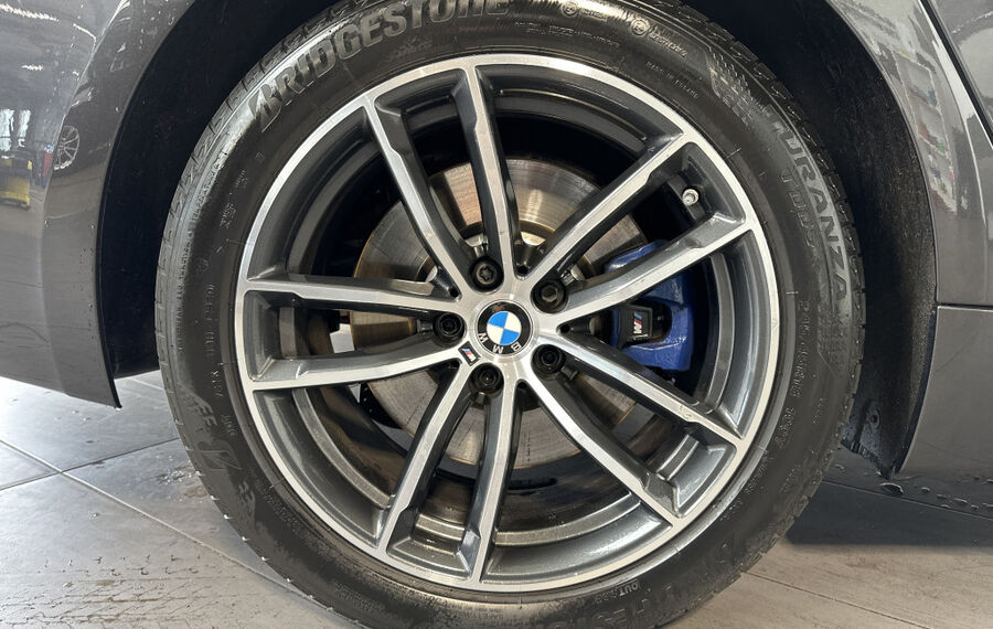 BMW 530e Touring xDrive M-Sport NAV+LED+AHK+ACC+H&K