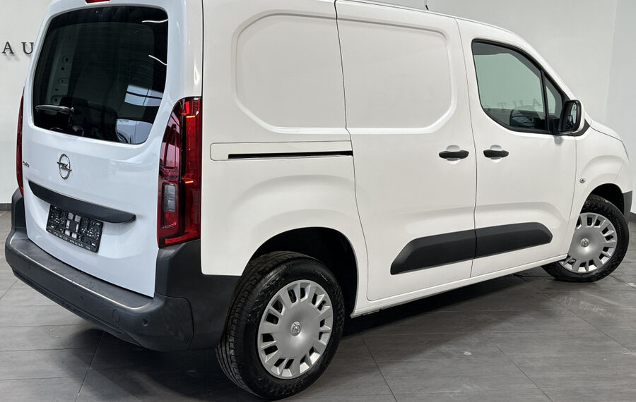 Opel Combo 1.5d Edition COOL&SOUND II+SHZ+PP+TEMPOMAT