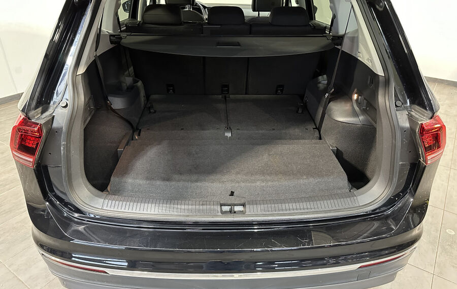 VW Tiguan Allspace 2.0 TSI DSG 4M 7-Sitzer NAV+LED 