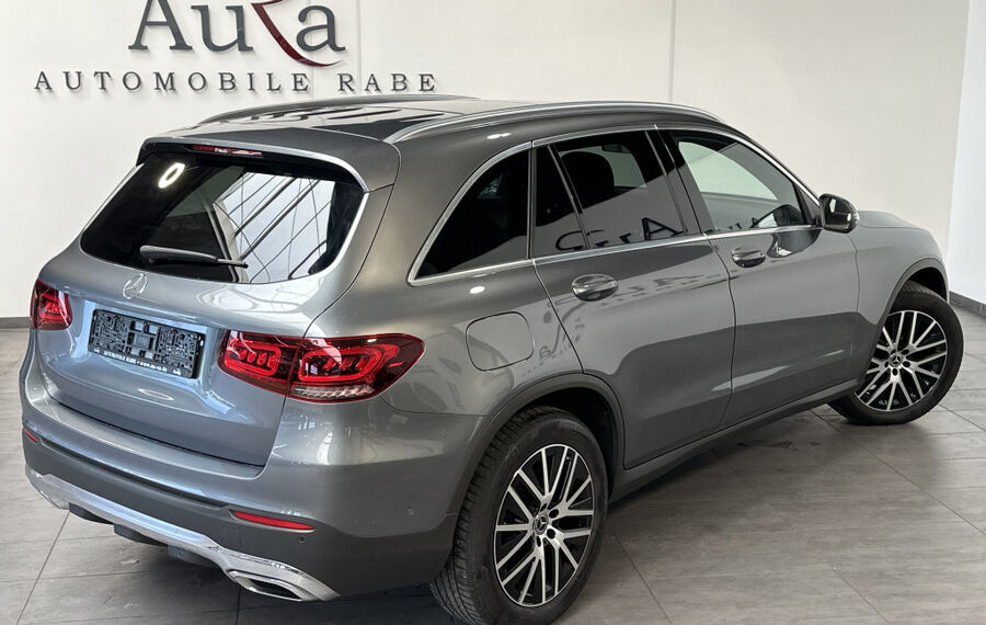 Mercedes-Benz GLC 220d 4Matic AMG-Line NAV+LED+PANO+360GRAD+PP