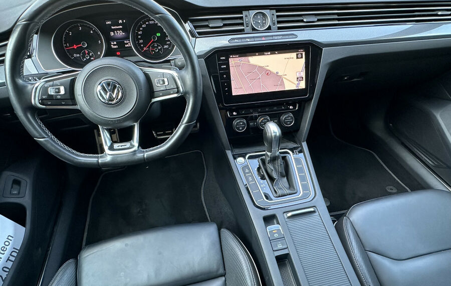 VW Arteon 2.0 TDI DSG R-Line NAV+LED+AHK+PANO+19ZO