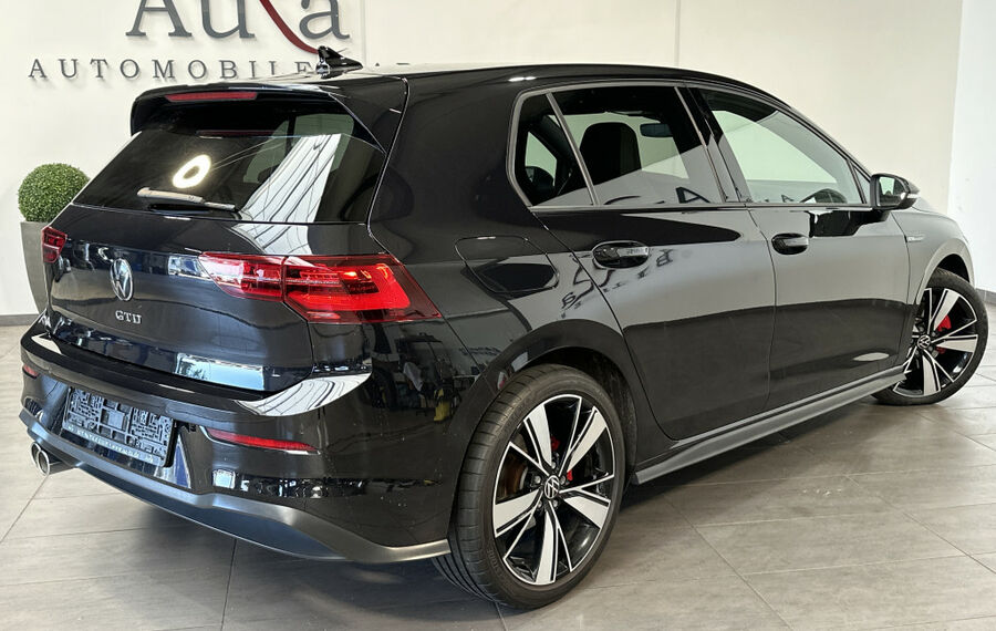 VW Golf GTD 2.0 TDI DSG NAV+LED+H&K+KAMERA+DIGDISPL