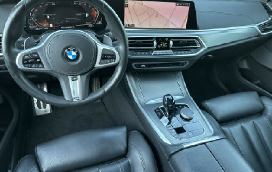 BMW X5 xDrive30d M-Sport NAV+LASER+AHK+ACC+22ZOLL+PP