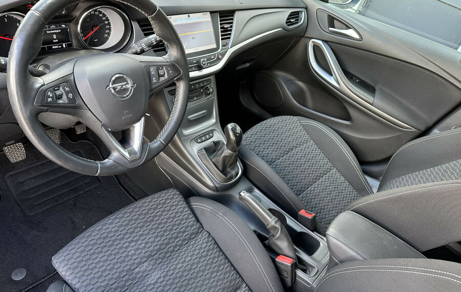 Opel Astra SpT 1.6 D Business NAV+LED+SPUR+PP+CARPLAY