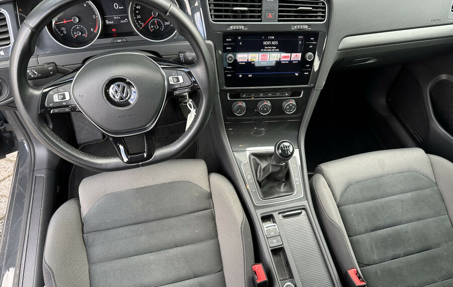 VW Golf Variant 2.0 TDI Comfortline NAV+ACC+CARPLAY