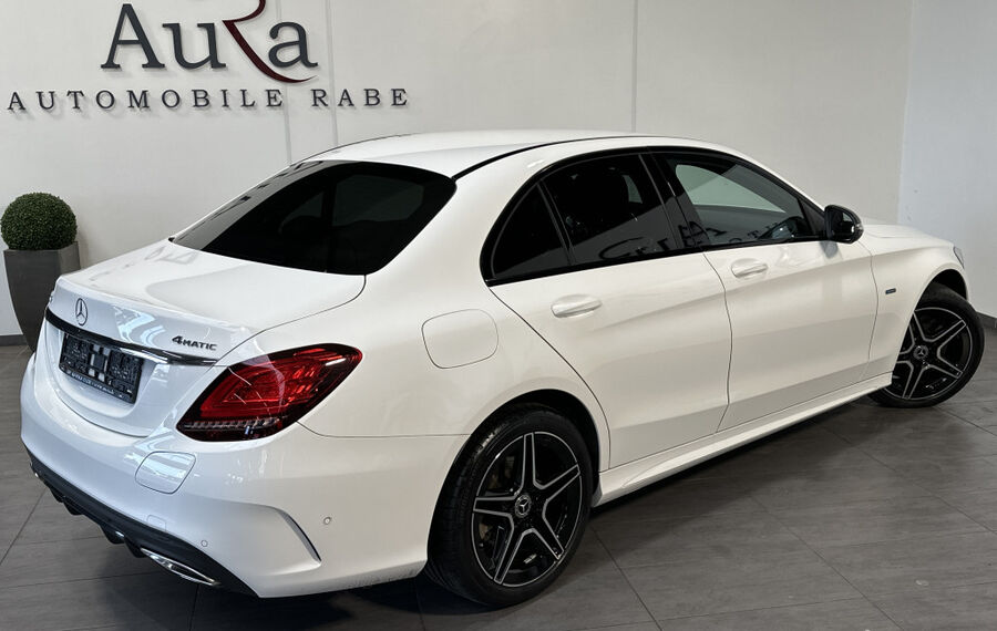 Mercedes-Benz C 300e 4Matic AMG-Line NAV+LED+WIDESCREEN+HUD+PP