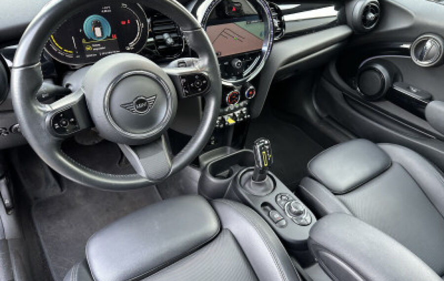 MINI Cooper SE Classic Trim NAV+LED+HEAD-UP+PANO+1HD