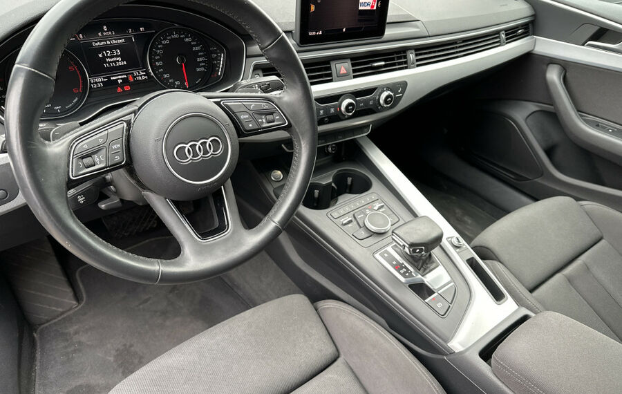 Audi A5 SpB 40 TDI Aut. S-Line Black NAV+LED+KAM+20ZO