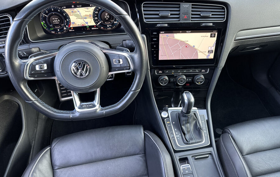 VW Golf 1.4 TSI DSG GTE NAV+LED+VCOCK+ACC+CARPLAY  