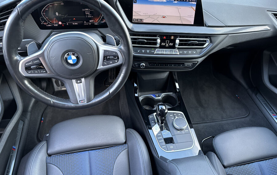 BMW 120i M-Sport Aut. NAV+LED+KAMERA+HEAD-UP+19ZOLL