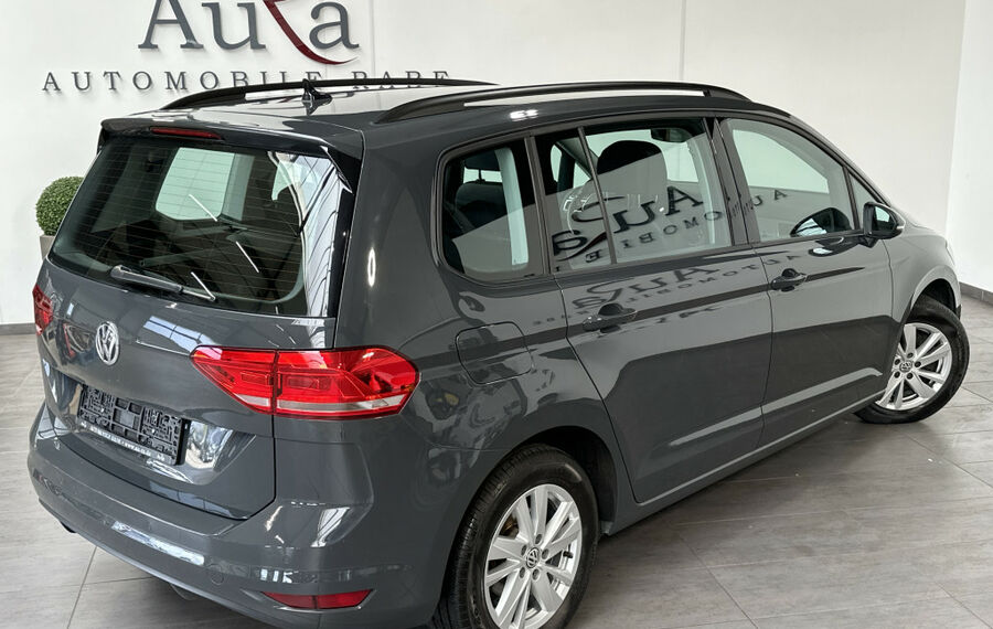 VW Touran 1.5 TSI DSG 7-SItzer CL LED+AHK+STDHZ+1HD