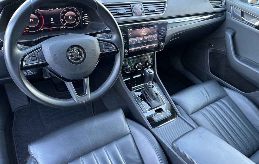 Skoda Superb Combi 2.0 TDI DSG L&K NAV+LED+ACC+VCOCKPIT