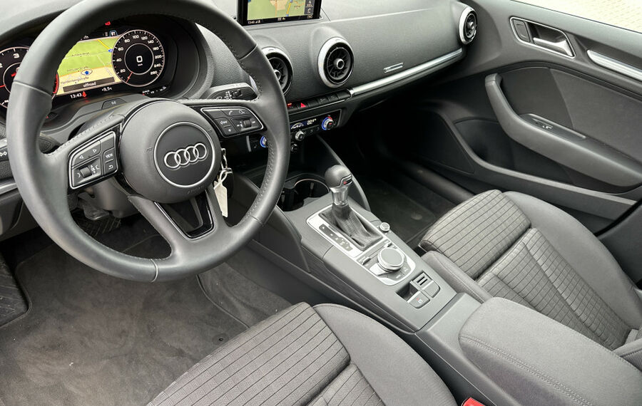 Audi A3 SpB 35 TDI Aut. S-Line NAV+LED+VCOCKPIT+SHZ