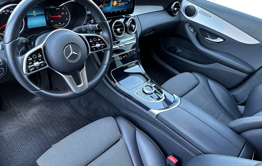 Mercedes-Benz C 300de T Avantgarde NAV+LED+KAMERA+18ZO+CARPLAY