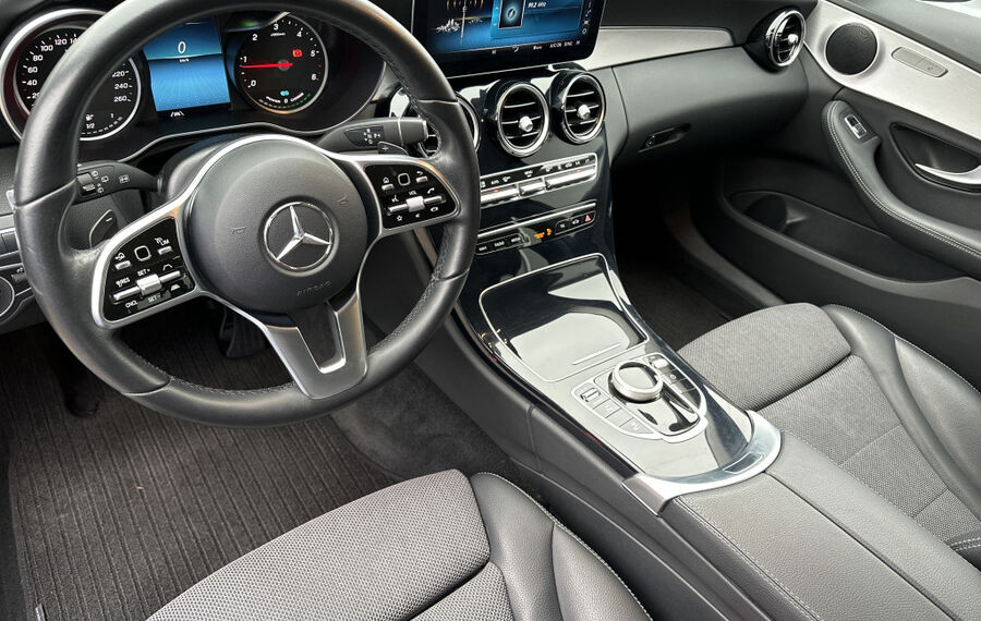 Mercedes-Benz C 300de T Avantgarde NAV+LED+DISTRONIC+18ZO+KAM